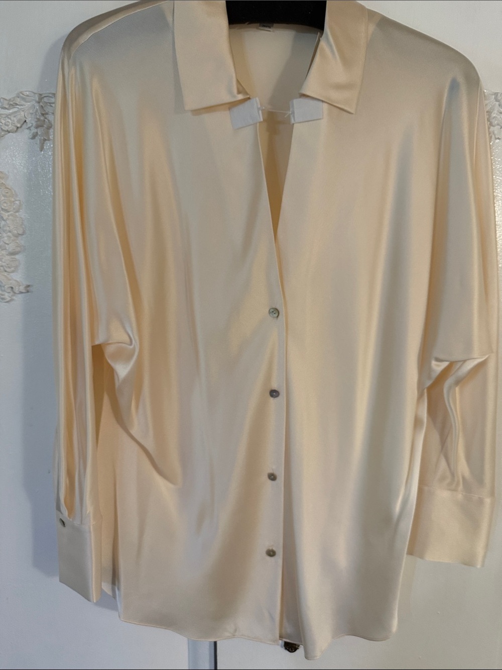 Vince Satin Silk  Button-Front Blouse in Cream SZ 2X NWT